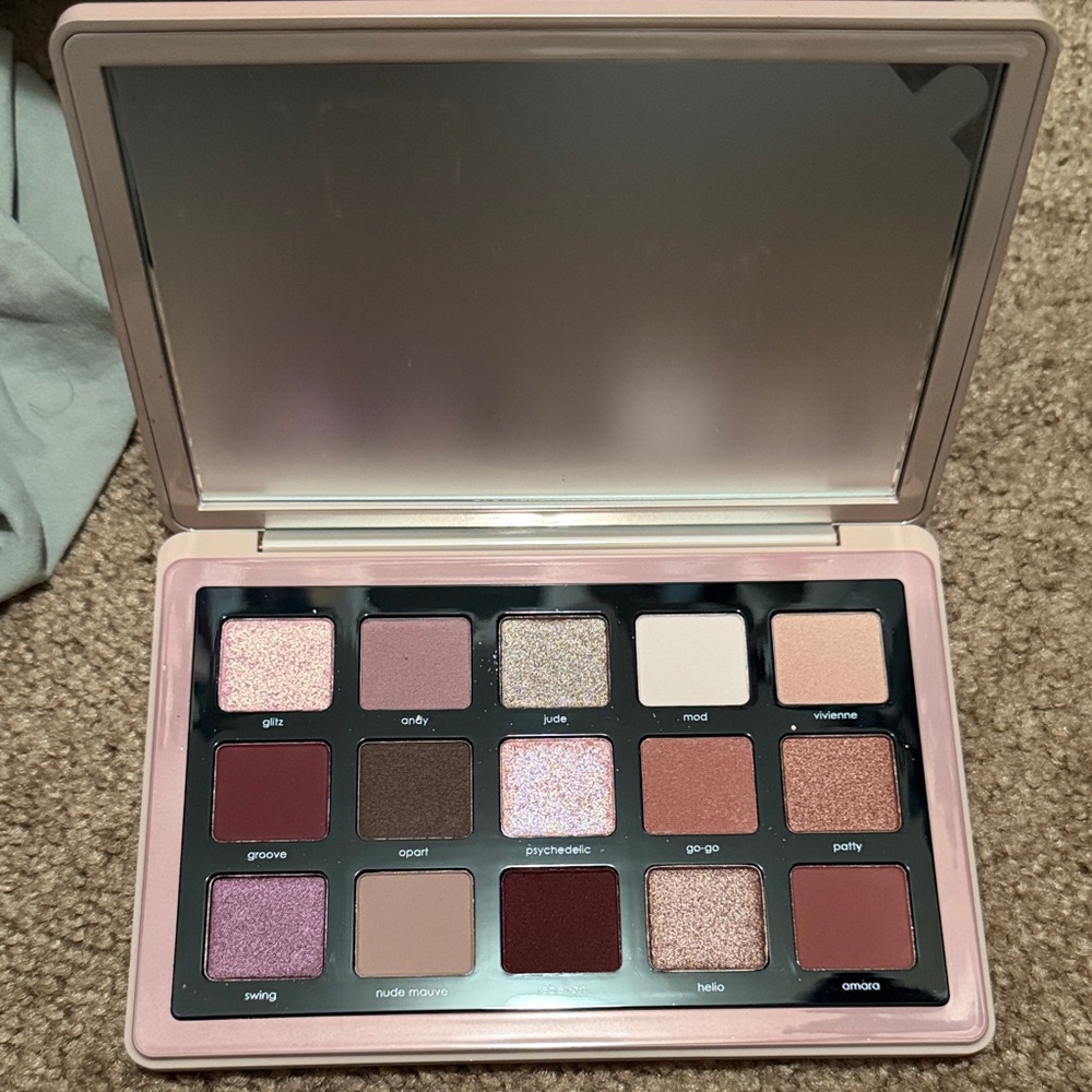 NATASHA DENONA retro palette - Picture 2 of 2